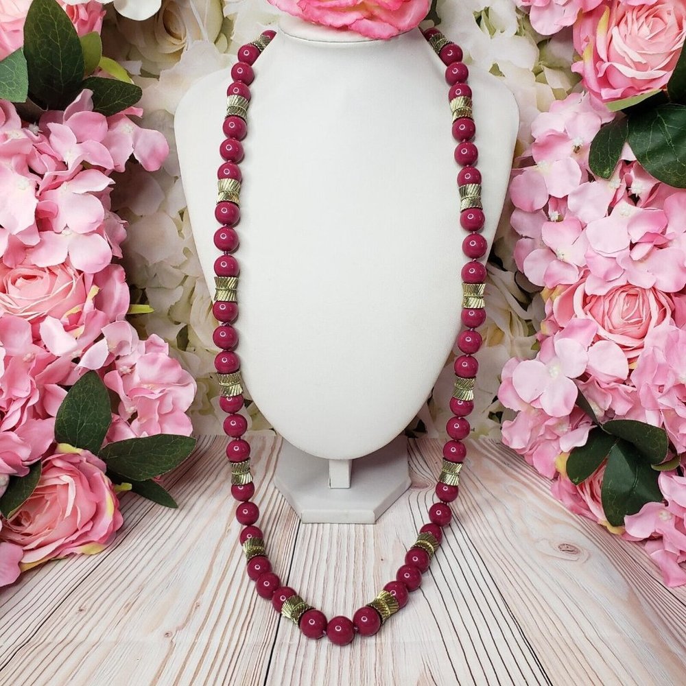 TALBOTS Long Raspberry Red Lucite Beaded Gold Tone Fashion Necklace